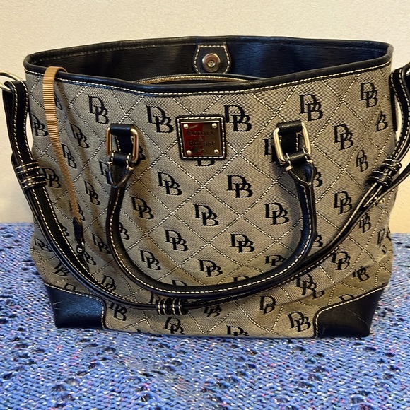Handbags - Another favorite I’ve had for years! Great for work or travel!